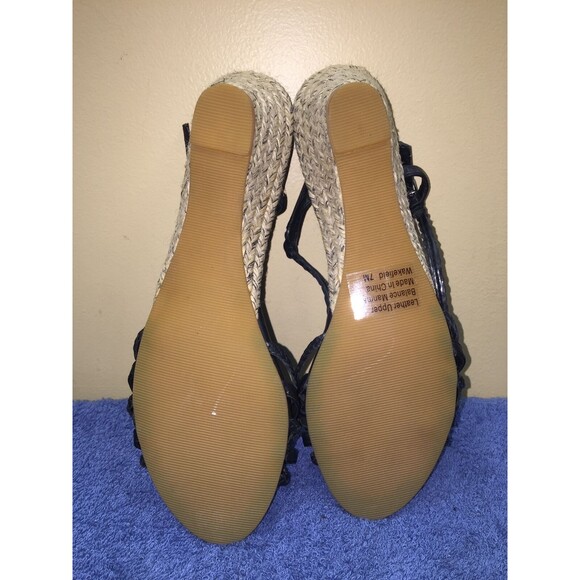 Alfani "Wakefield" Open Toe Sandals Wedge Heel black & gold Women size 7 - Picture 5 of 5